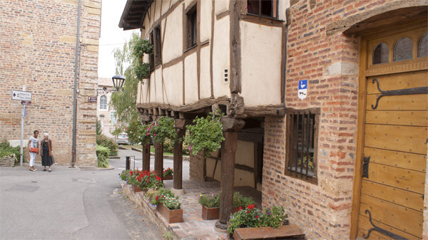 Half-timbered house in Châtillon