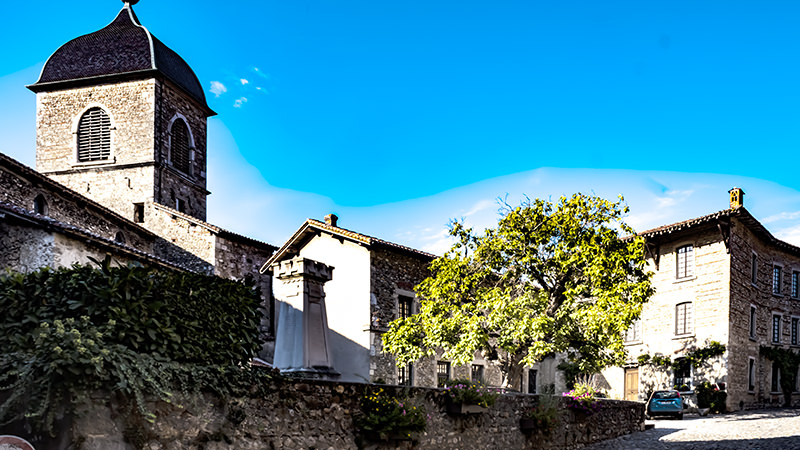 Street scene in Pérouges