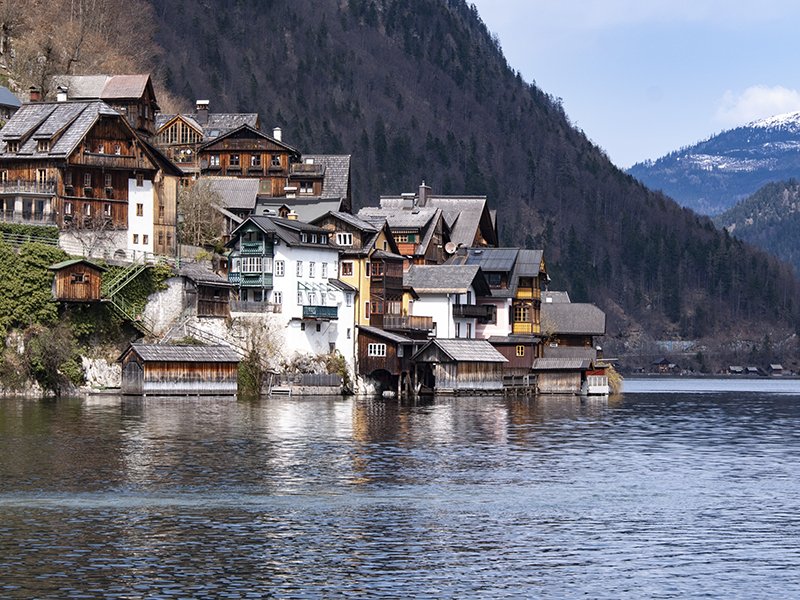 Hallstatt promenade