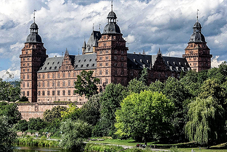 Johannisburg Palace