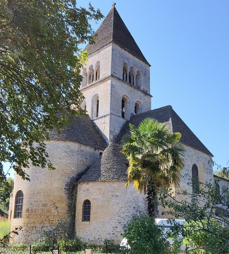 Romanesque church of Saint-Léon