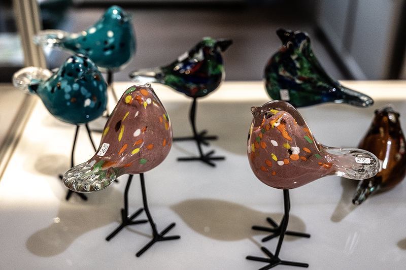 Delicate glass birds | © Bert Schwarz 2025