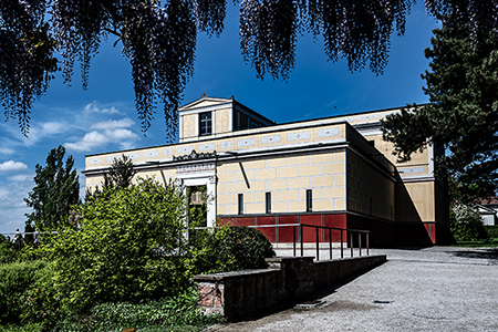 Eingangstor, Hof, Skulptur | © Bert Schwarz 2024