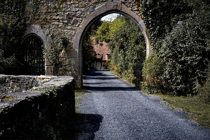 Burg, Einfahrt, Torbogen | © Bert Schwarz 2024