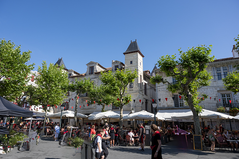 Place Louis XIV, Häuser, Saint-Jean-de-Luz | © Bert Schwarz 2023