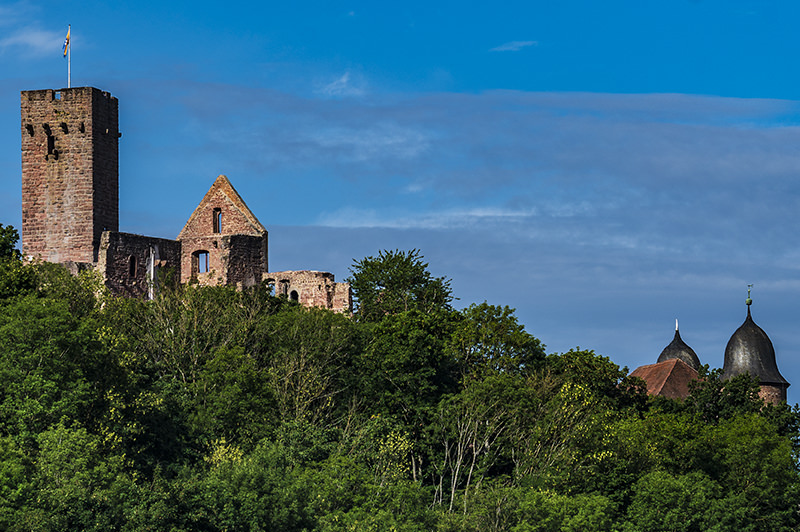 Fluss, Hügel, Mann, Spessart | © Bert Schwarz 2020