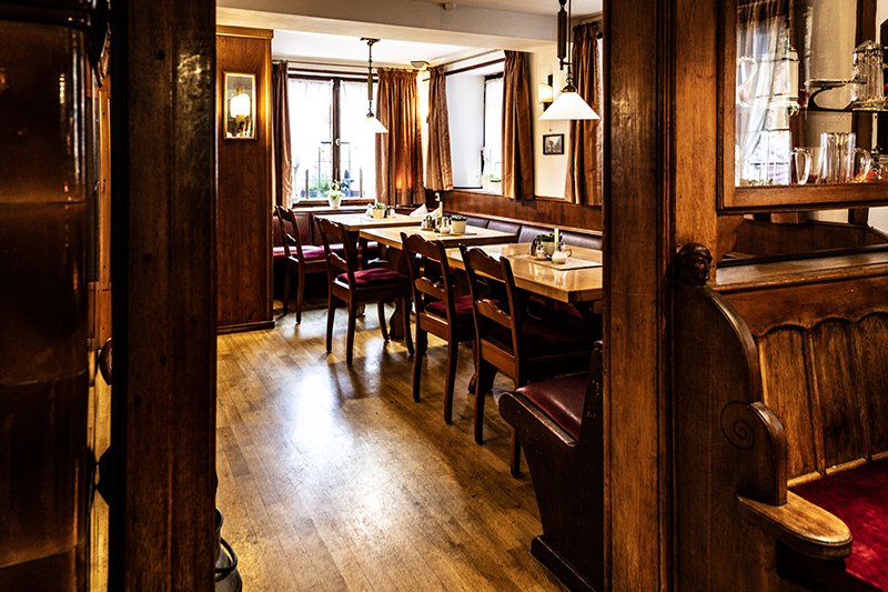 Gaststube im Erdgeschoss | © Bert Schwarz 2025