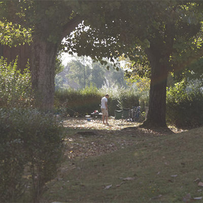 Trees, man, campsite, evening sun | © Bert Schwarz 2019